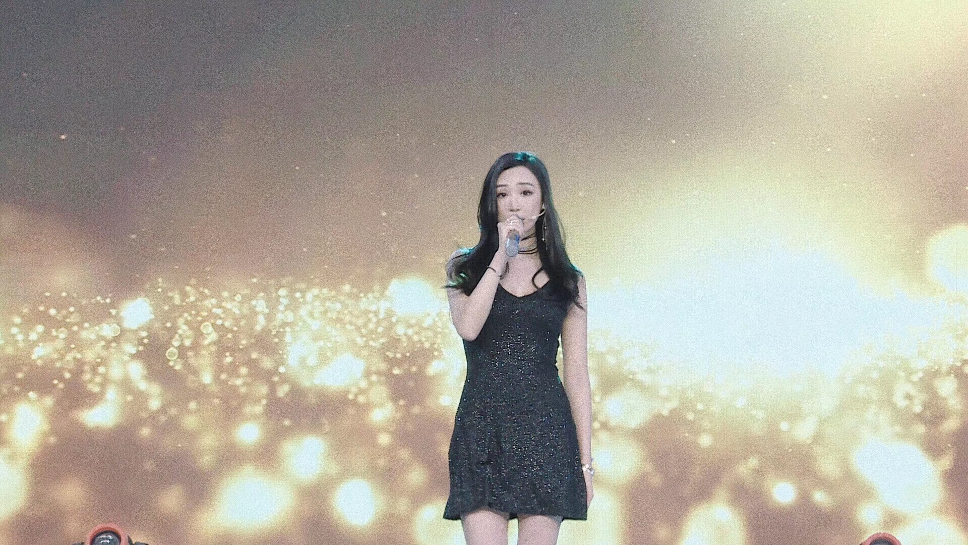 吉林卫视聚星汇热波来袭 歌手吕晶诠释其实的我