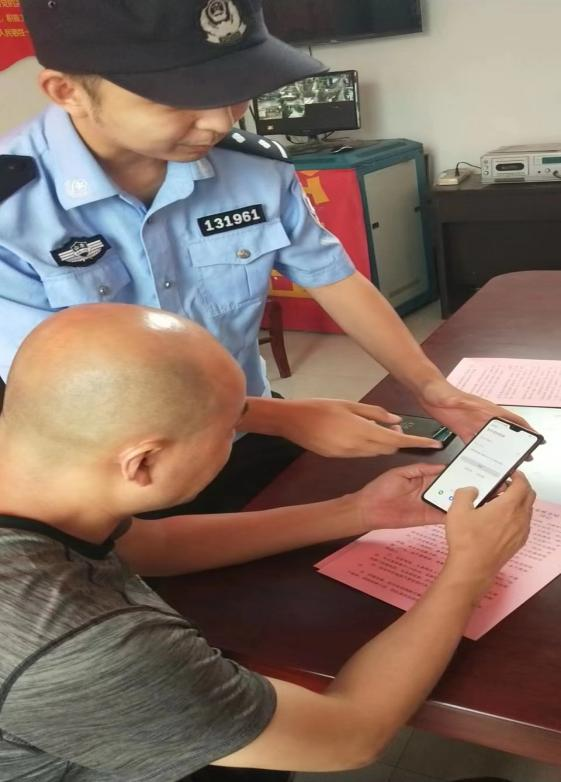 新驿派出所深入辖区村庄积极开展“打击整治养老诈骗”宣传活动 新驿派出所深入辖区村庄积极开展“打击整治养老诈骗”宣传活动