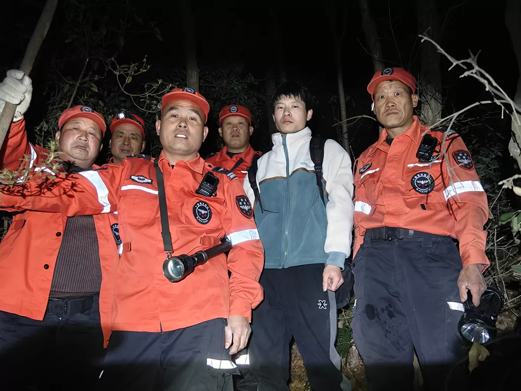 杭州市富阳区黑鹰应急救援服务中心鸡龙山搜救行动纪实 杭州市富阳区黑鹰应急救援服务中心鸡龙山搜救行动纪实