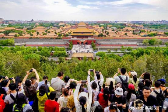 北京中轴游持续升温,遗产点服务升级再续文化新篇 北京中轴游持续升温,遗产点服务升级再续文化新篇